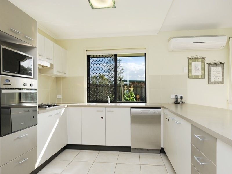 114 Pikes Road, Glass House Mountains QLD 4518