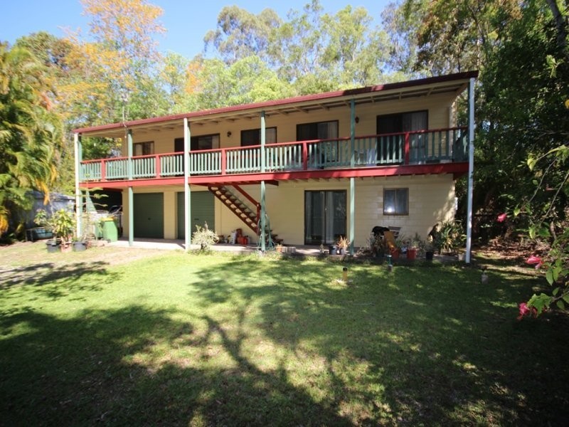4 Leach Avenue, Landsborough QLD 4550