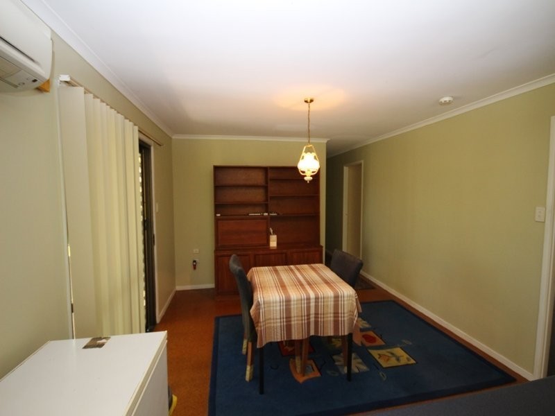 4 Leach Avenue, Landsborough QLD 4550