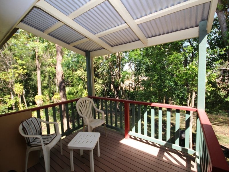 4 Leach Avenue, Landsborough QLD 4550