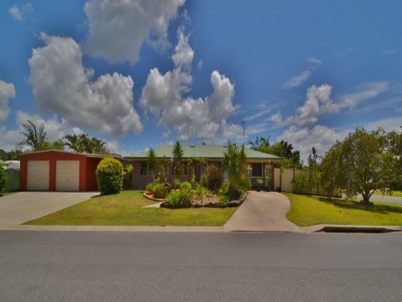 2 Cottonwood Crt, Landsborough QLD 4550