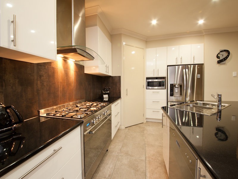 76 Shaws Road, Beerwah QLD 4519