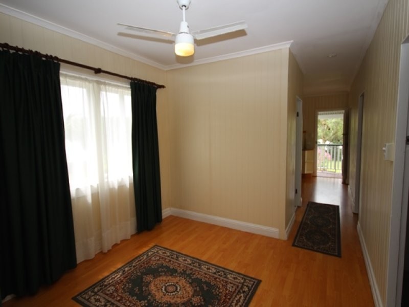 9 Sahara Road, Glass House Mountains QLD 4518
