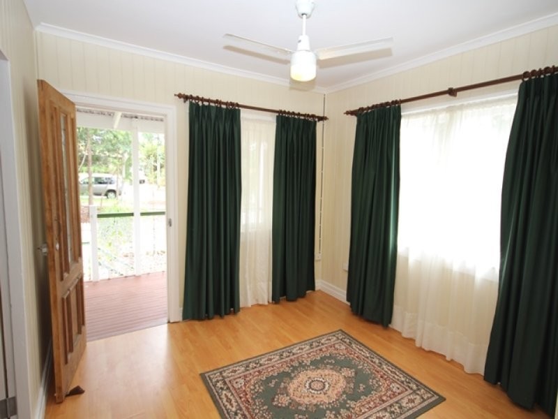 9 Sahara Road, Glass House Mountains QLD 4518