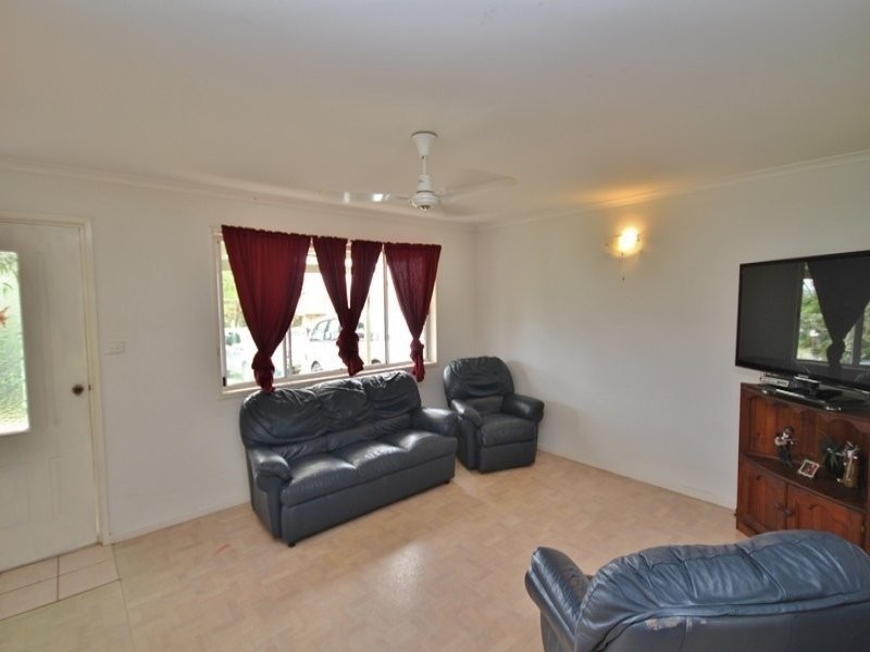 8 Tudor Court, Beerwah QLD 4519