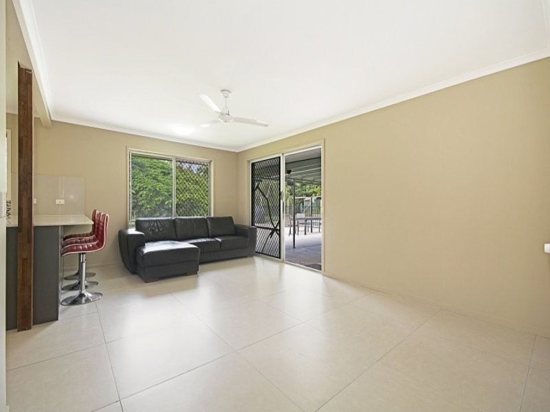 103 Bowen Road, Glass House Mountains QLD 4518