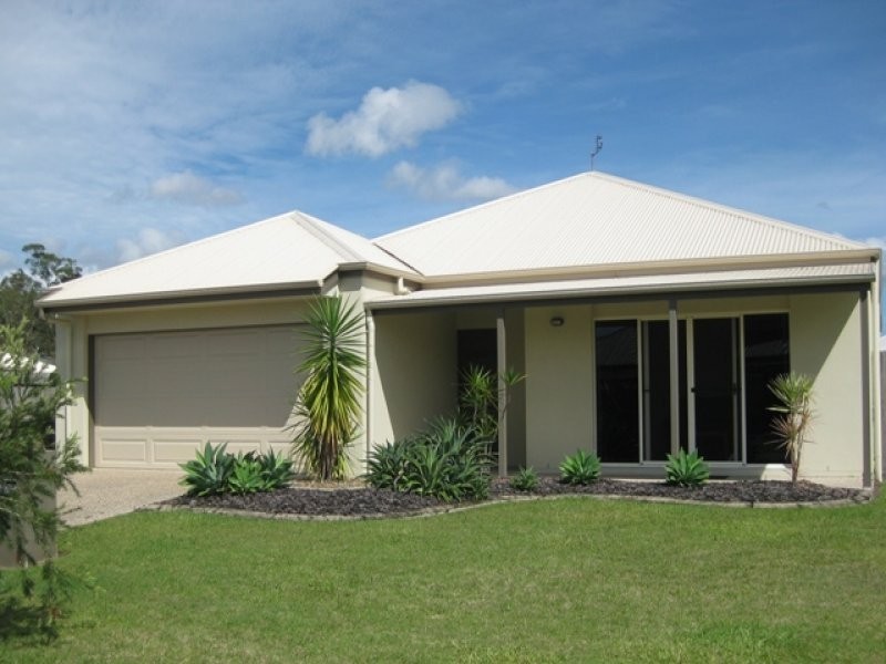 8 Coastal Avenue, Beerwah QLD 4519