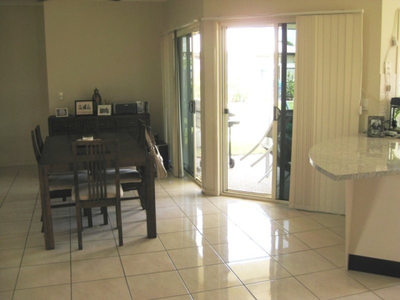 8 Coastal Avenue, Beerwah QLD 4519