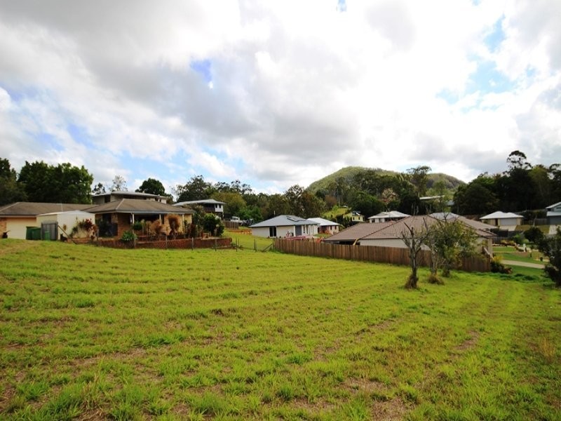 12 Macamia Grove, Glass House Mountains QLD 4518