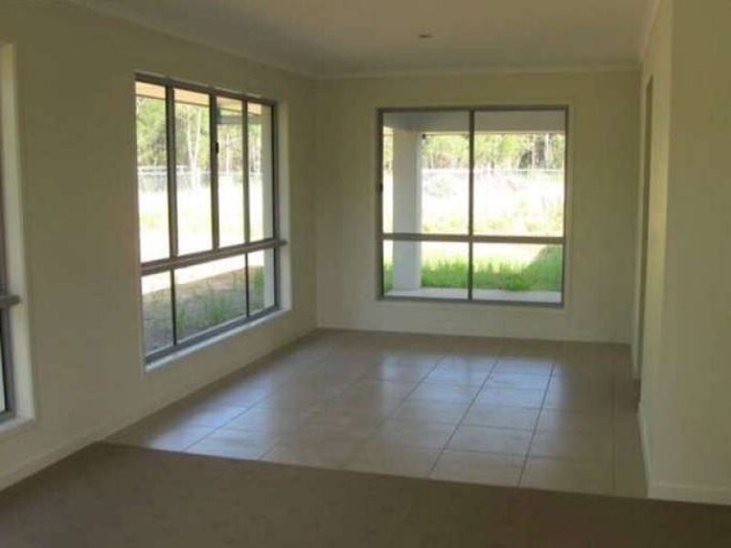 18 Cockatoo Court, Beerwah QLD 4519