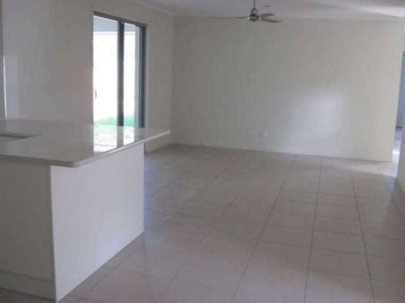 18 Cockatoo Court, Beerwah QLD 4519