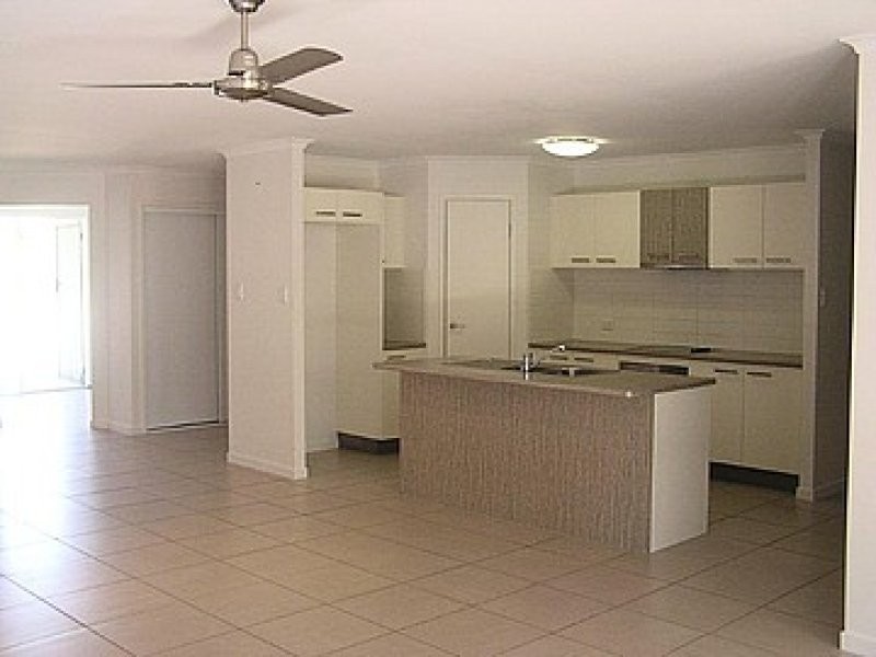 5 Cockatoo Court, Beerwah QLD 4519