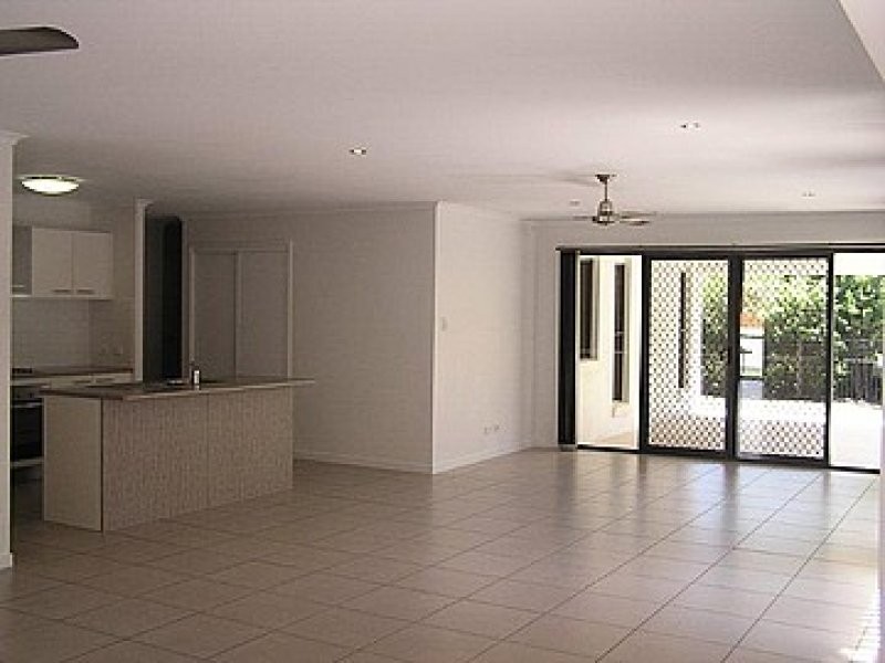 5 Cockatoo Court, Beerwah QLD 4519