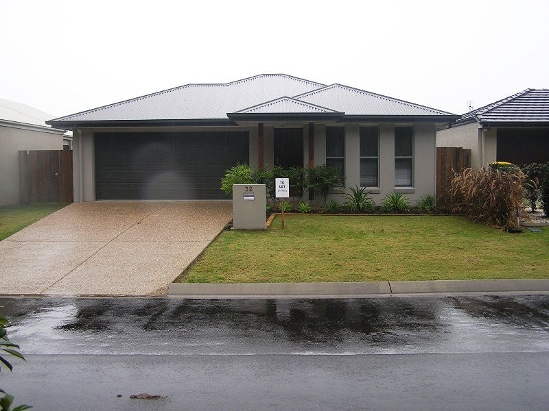 32 Pepper Tree Way, Beerwah QLD 4519