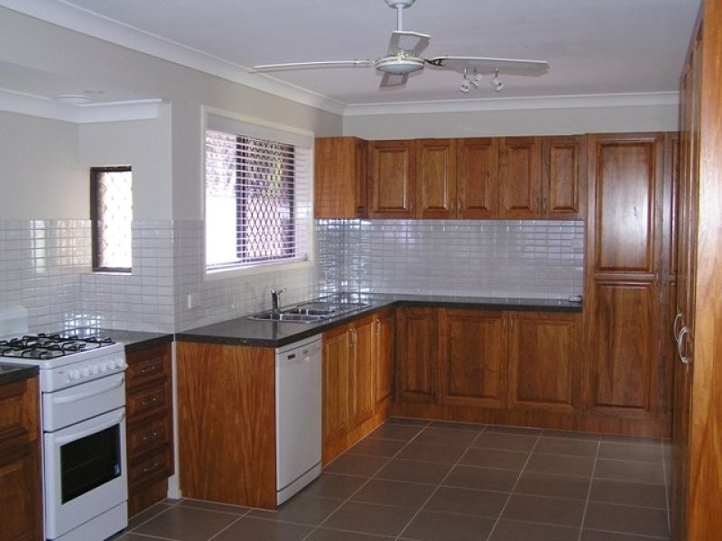 6 Nichols Avenue, Beerwah QLD 4519