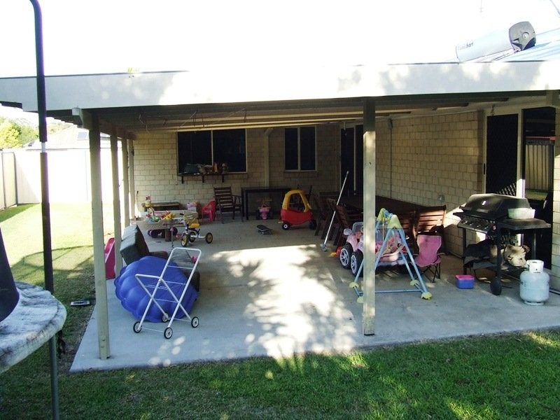 18 Gowen Drive, Landsborough QLD 4550