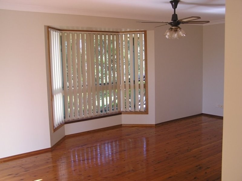 12 Stonehaven Lane, Glass House Mountains QLD 4518