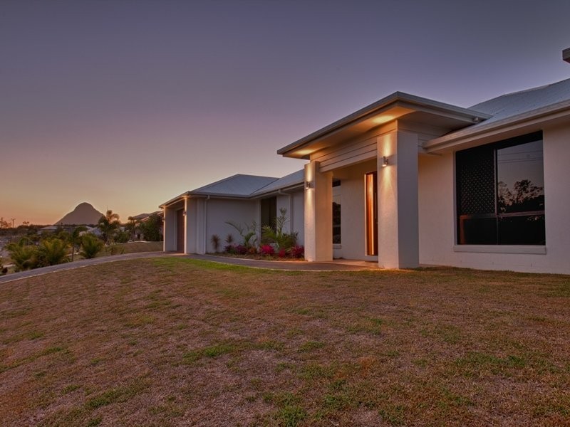 76 Shaws Road, Beerwah QLD 4519