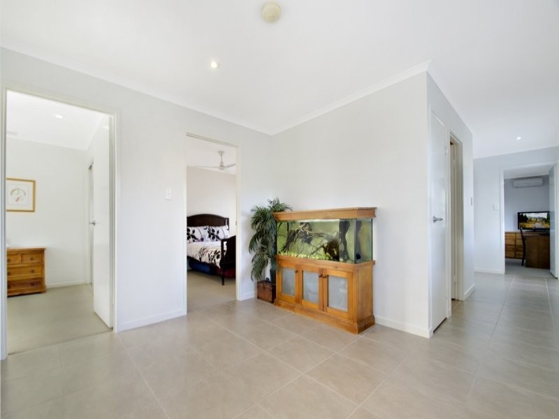 8/81a Beerwah Parade, Beerwah QLD 4519