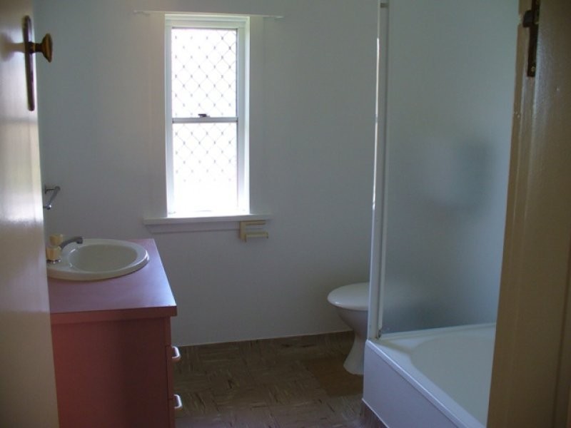 23 Burgess Street, Kings Beach QLD 4551