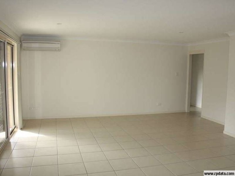 17 Usher Boulevard, Beerwah QLD 4519