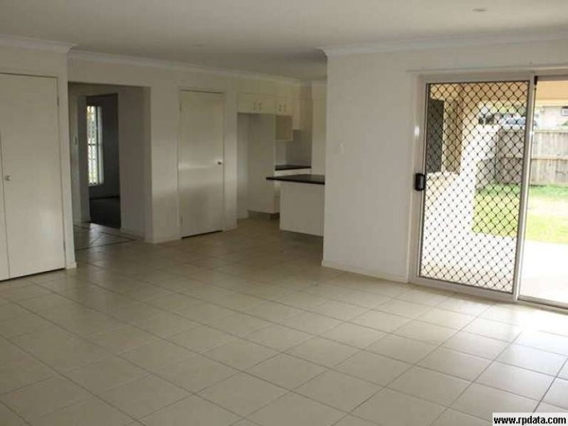 17 Usher Boulevard, Beerwah QLD 4519