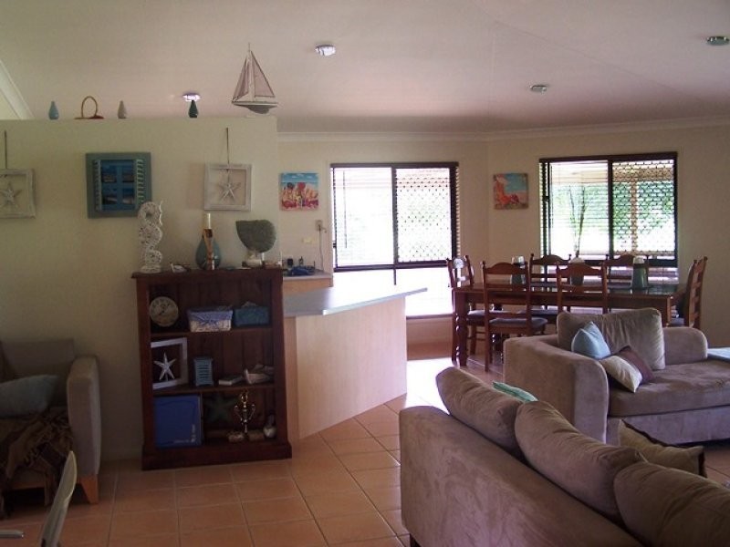 39 Clearview Drive, Glass House Mountains QLD 4518