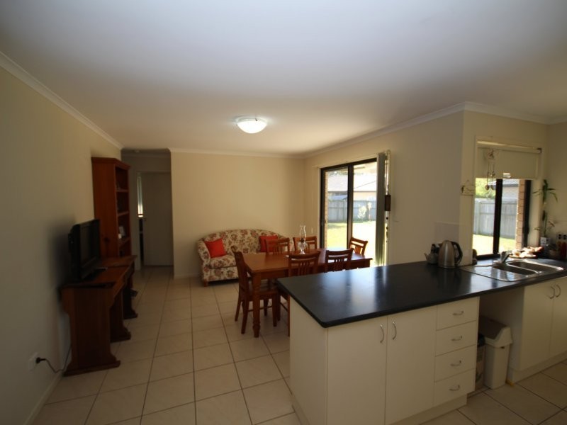 11 Edwin Drive, Landsborough QLD 4550