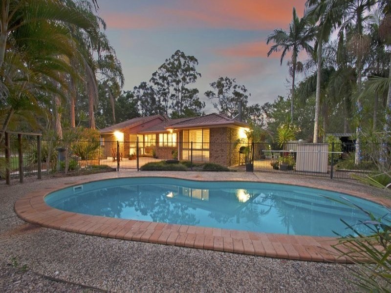 239 Hardwood Road, Landsborough QLD 4550
