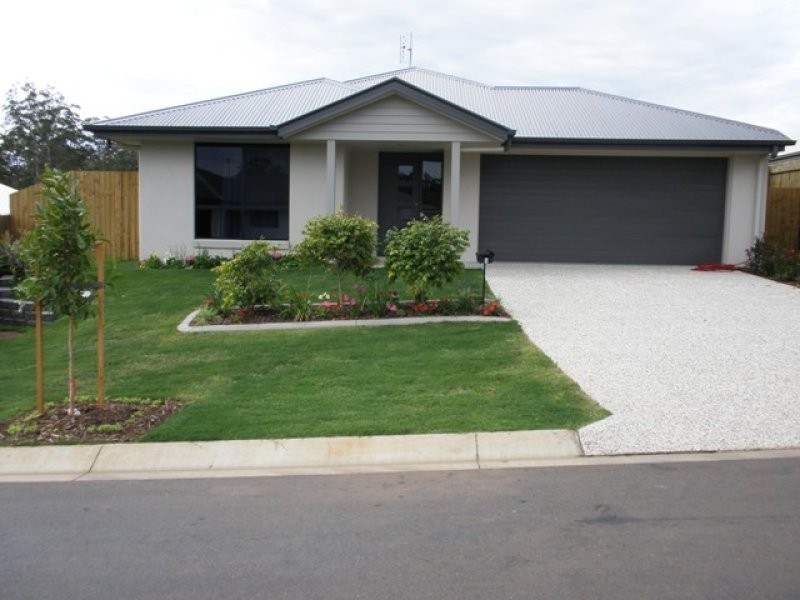 5 Red Ash Court, Beerwah QLD 4519