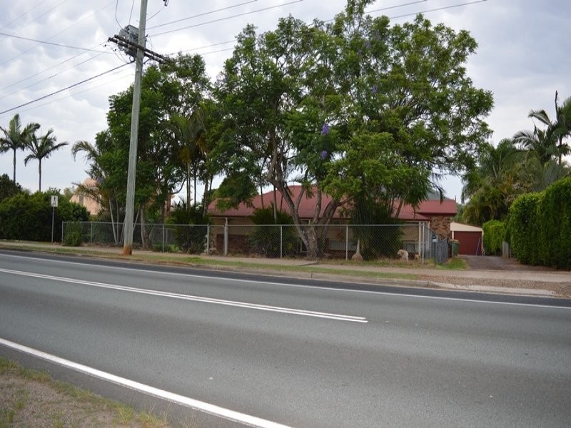 125 Coonowrin Rd, Glass House Mountains QLD 4518