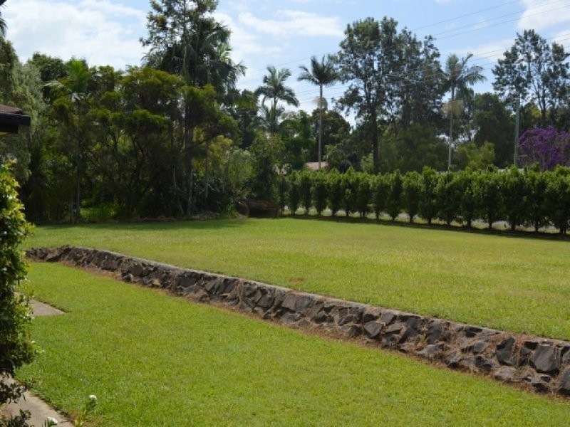 100 Thompson Road, Beerwah QLD 4519