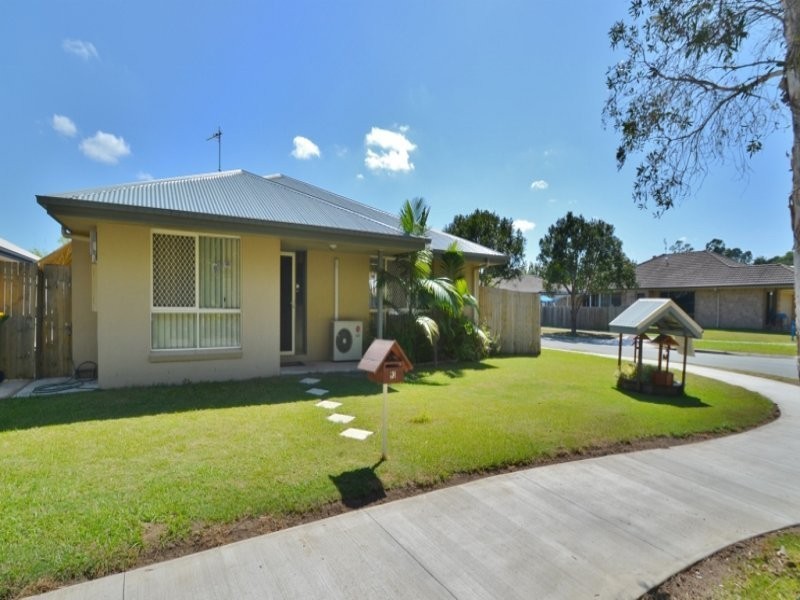 13 Parkside Drive, Beerwah QLD 4519