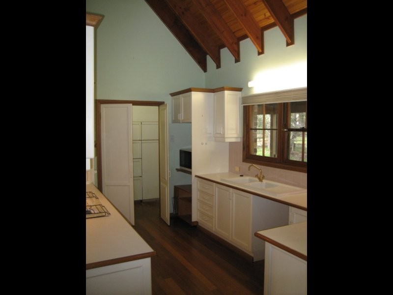 4 Sullivan Road, Burradoo NSW 2576