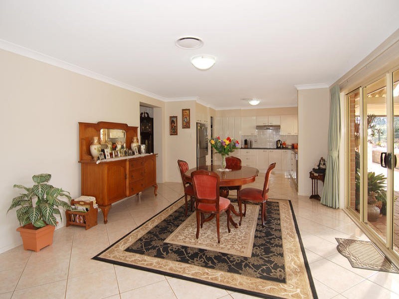 8 Barrengarry Street, Robertson NSW 2577