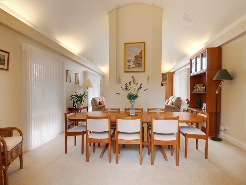 “Brightly” 15 Holly Rd, Burradoo NSW 2576
