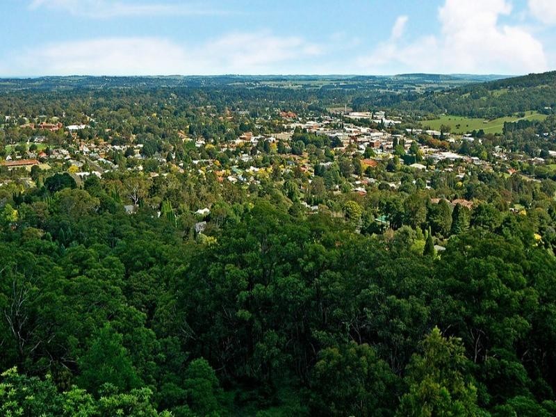 1 Oxley Drive, Bowral NSW 2576