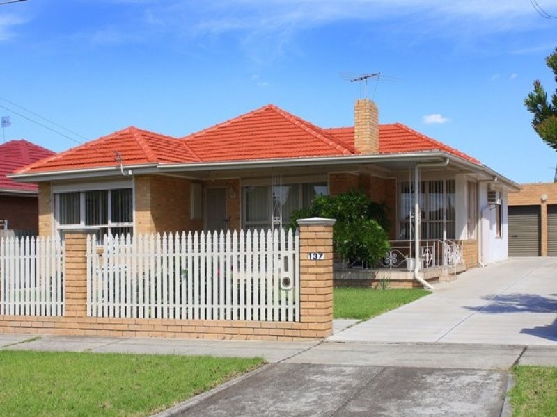 137 Broadhurst Avenue, Reservoir VIC 3073