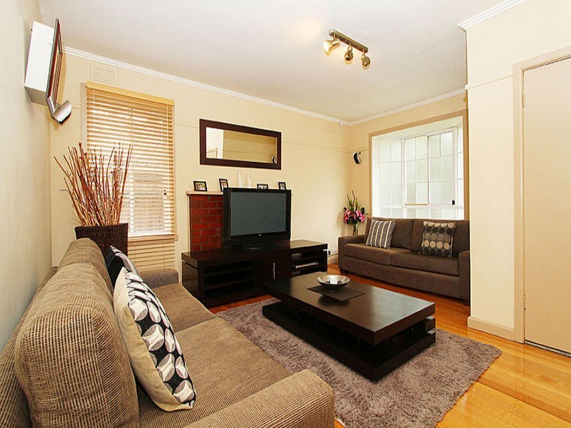 102 Winter Crescent, Reservoir VIC 3073