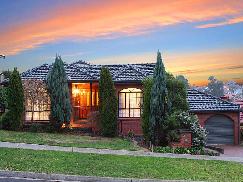 25 Sunrise Drive, Greensborough VIC 3088