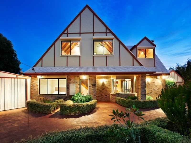 10 Borrie Street, Reservoir VIC 3073