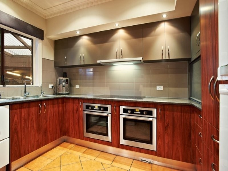 10 Borrie Street, Reservoir VIC 3073
