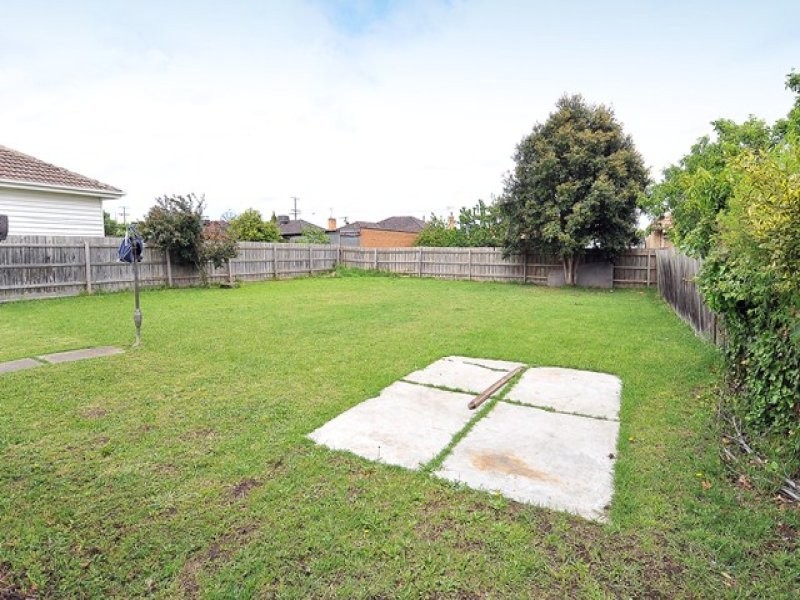 35 Cedar Street, Thomastown VIC 3074
