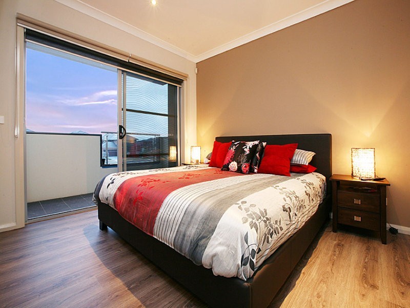 5 Meyers Lane, Caroline Springs VIC 3023