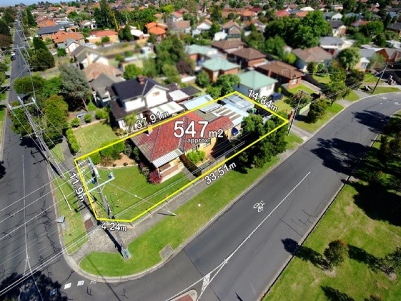 2 Cuthbert Road, Reservoir VIC 3073