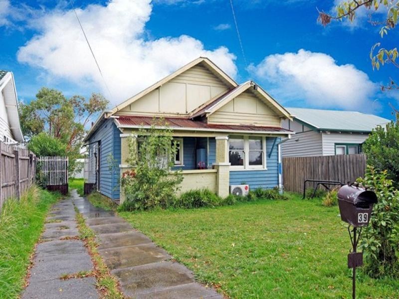 39 Leamington Street, Reservoir VIC 3073
