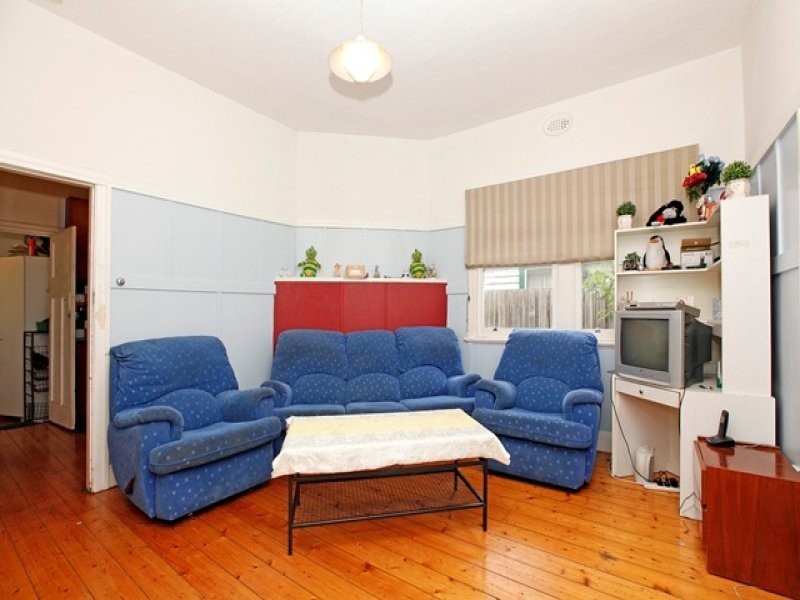 39 Leamington Street, Reservoir VIC 3073