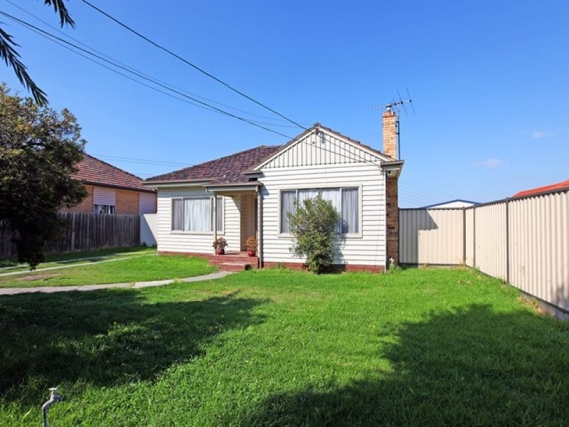 23 Mahoneys Road, Reservoir VIC 3073