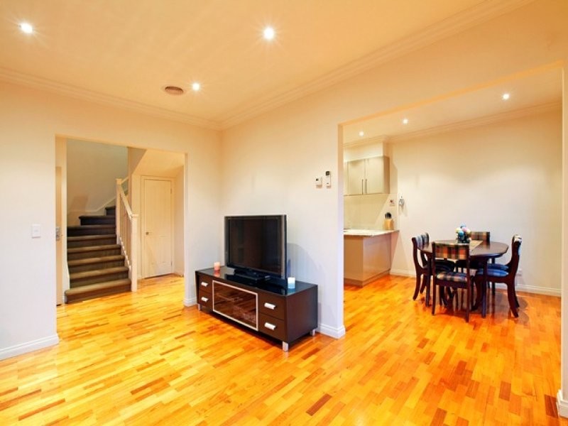 1F Black Street, Reservoir VIC 3073