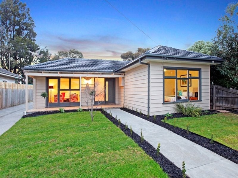 8 Lucille Avenue, Reservoir VIC 3073